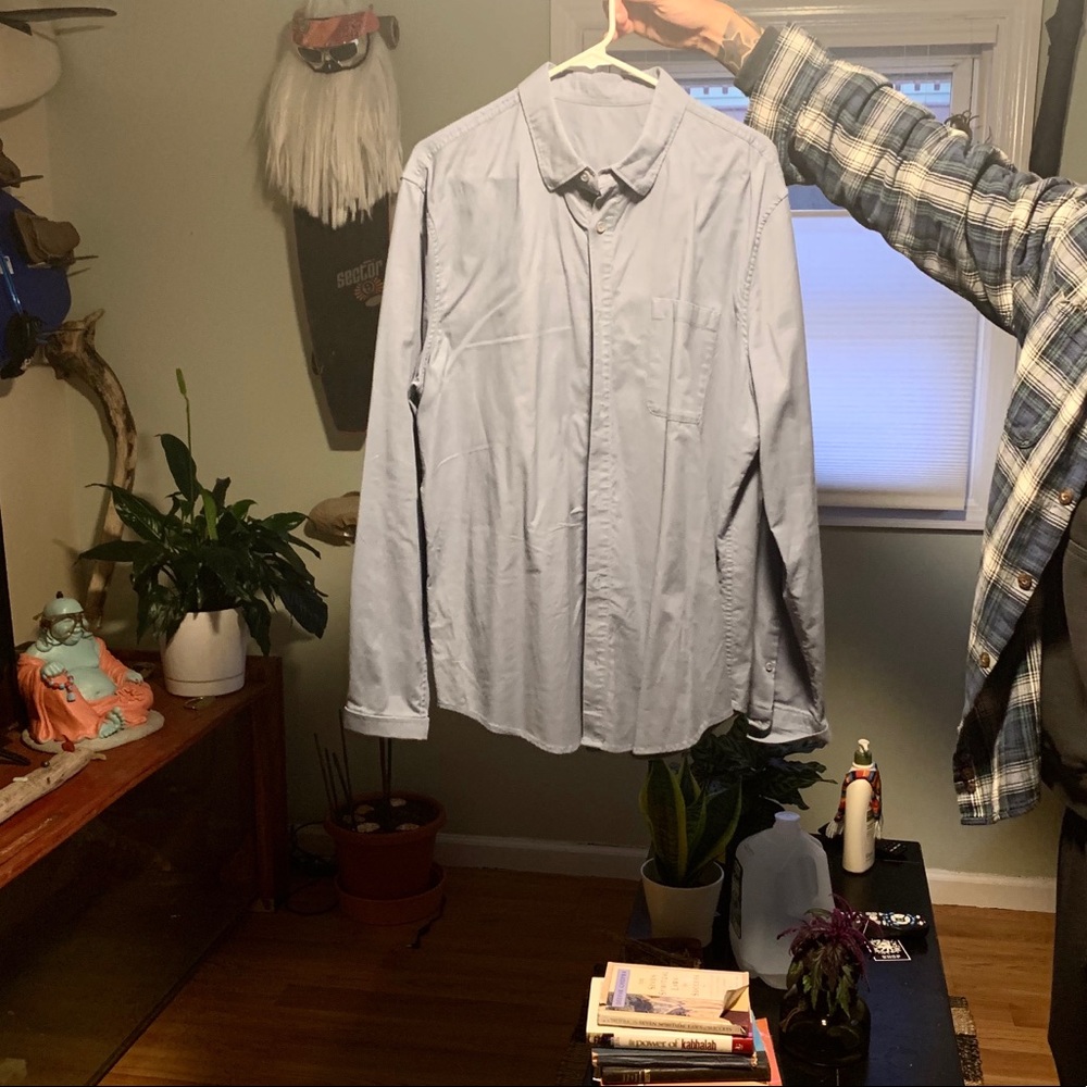 LULU LEMON LINEN BUTTON DOWN